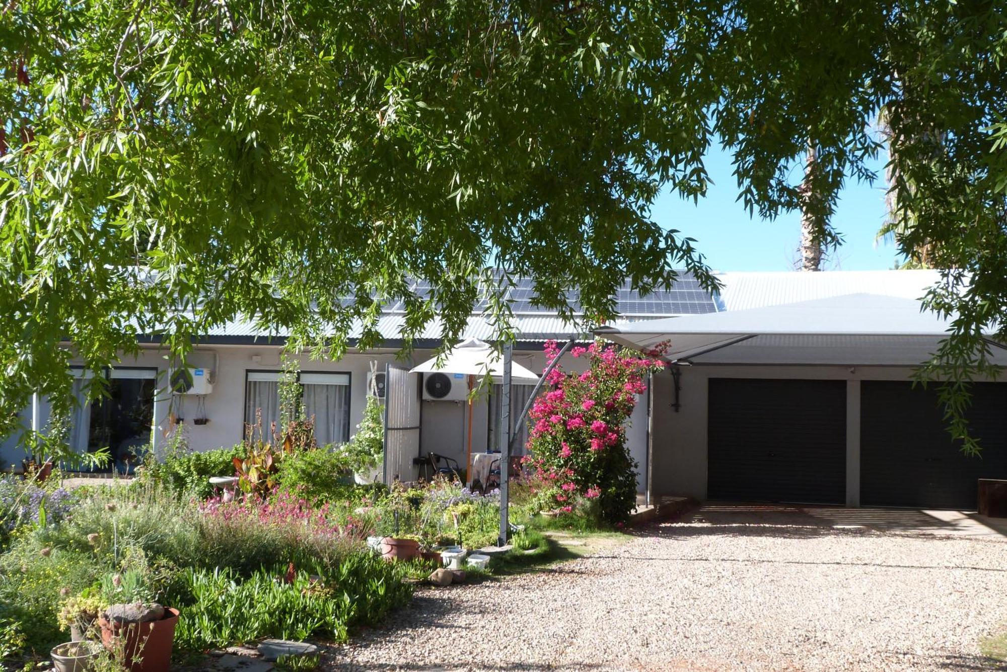 Hannah'S Haven Studio Deluxe - No Loadshedding Apartment Beaufort West Exterior foto