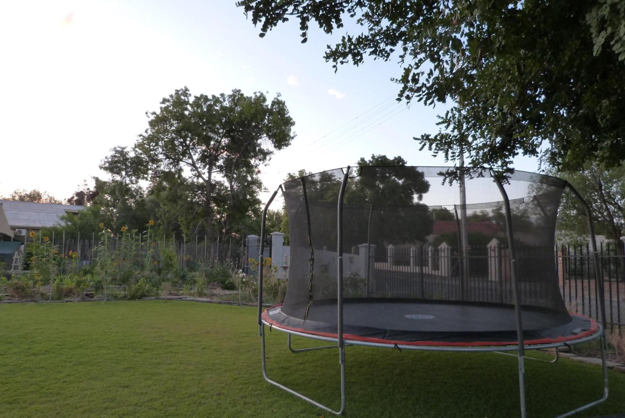 Hannah'S Haven Studio Deluxe - No Loadshedding Apartment Beaufort West Exterior foto